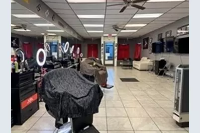 1607 Acushnet Ave, New Bedford, MA 02746 - Photo 14