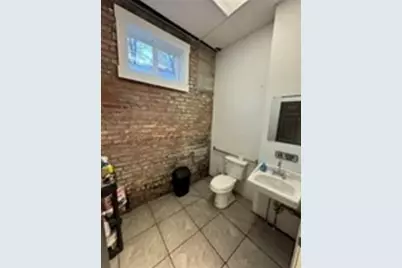 1607 Acushnet Ave, New Bedford, MA 02746 - Photo 10