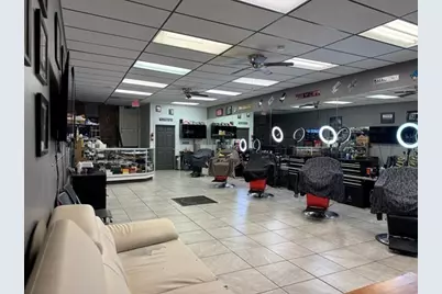 1607 Acushnet Ave, New Bedford, MA 02746 - Photo 2