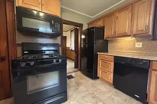 35 Jefferson St, Westfield, MA 01095 - Photo 6