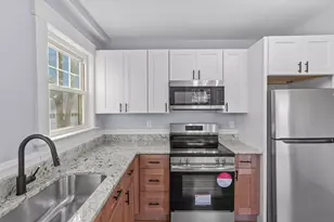 202 Jenckes St, Woonsocket, RI 02895 - Photo 8