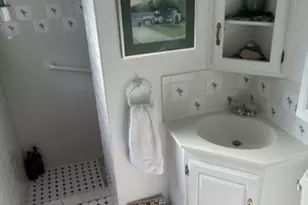 24 Pond St, Marblehead, MA 01945 - Photo 14