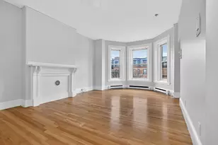 226 Newbury St, Boston, MA 02116 - Photo 2