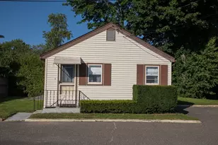 11 Cordiali Colony Ln, Wales, MA 01081 - Photo 2