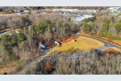 30 Greenleaves Dr, Amherst, MA 01002 - Photo 8