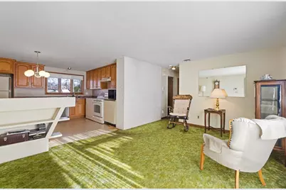 32 Tina Ave, Brockton, MA 02302 - Photo 4
