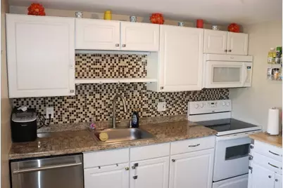 2 Genetti Circle #2, Bedford, MA 01730 - Photo 4