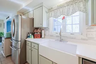 25 Dunny Cove Ln, Uxbridge, MA 01569 - Photo 16