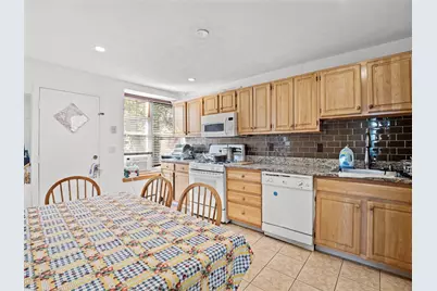 95 Florida St #3, Boston, MA 02124 - Photo 10
