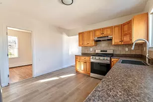 64R Hazard St, New Bedford, MA 02740 - Photo 12