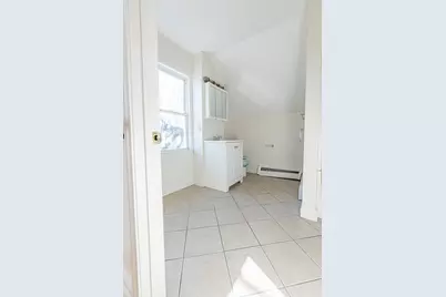 64-R Hazard St, New Bedford, MA 02740 - Photo 24