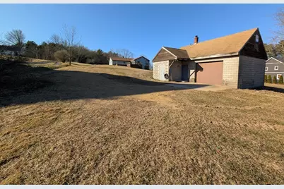 7 King Road, Charlton, MA 01507 - Photo 2