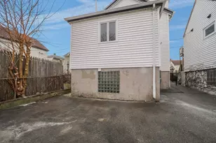233 Franklin St, Fall River, MA 02720 - Photo 20