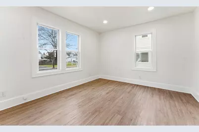 58 Field St, West Springfield, MA 01089 - Photo 12