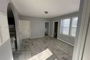 27 Willow St, Lawrence, MA 01841 - Photo 6