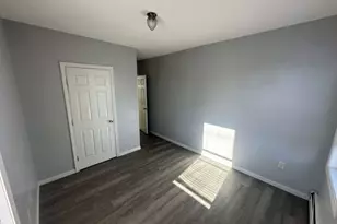 27 Willow St, Lawrence, MA 01841 - Photo 8