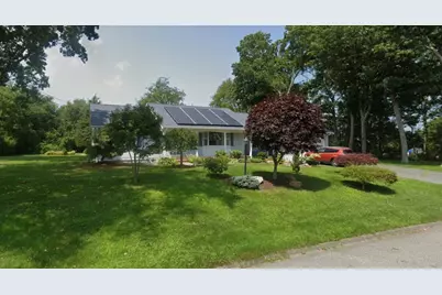 12 Holiday Dr, Fairhaven, MA 02719 - Photo 1