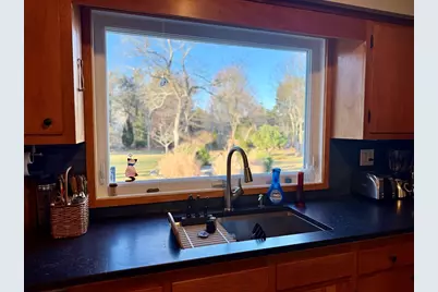 12 Holiday Dr, Fairhaven, MA 02719 - Photo 8