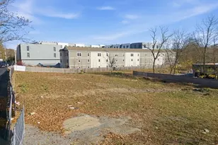 586 Canterbury St, Boston, MA 02131 - Photo 2