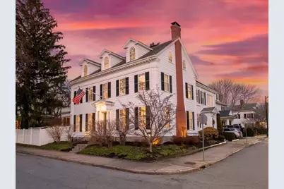 118 Cottage St, New Bedford, MA 02740 - Photo 2