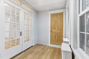 16 Floyd St, Woburn, MA 01801 - Photo 10