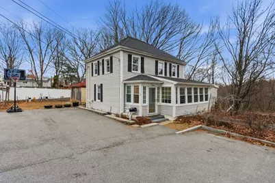 16 Floyd St #1, Woburn, MA 01801 - Photo 2