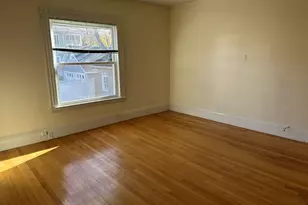 90 Russell St, Melrose, MA 02176 - Photo 4