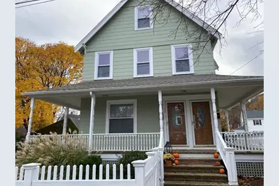 90 Russell St #90, Melrose, MA 02176 - Photo 1