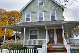 90 Russell St, Melrose, MA 02176 - Photo 1