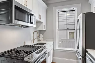 54 Bonair St, Somerville, MA 02145 - Photo 2