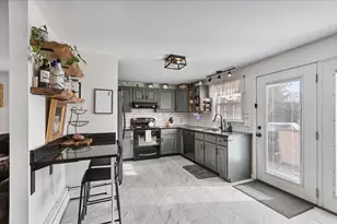 41 Willow Ln, Southbridge, MA 01550 - Photo 10