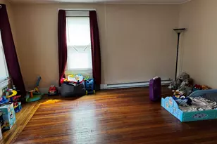 99 Wilmont St, Springfield, MA 01108 - Photo 8