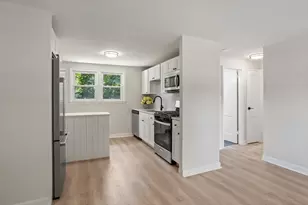 15 Genetti St, Bedford, MA 01730 - Photo 8