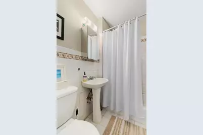 71 Oxford Ave #8, Cambridge, MA 02138 - Photo 6