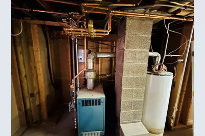 257 Lawrence St, New Bedford, MA 02745 - Photo 32