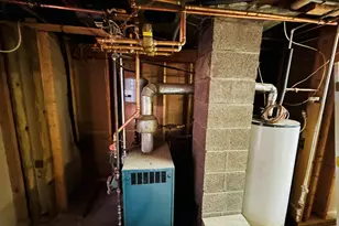 257 Lawrence St, New Bedford, MA 02745 - Photo 32