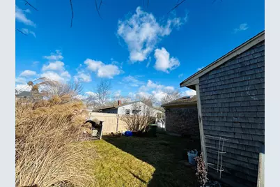 257 Lawrence St, New Bedford, MA 02745 - Photo 40