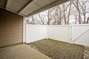 45 Nassau Dr, Springfield, MA 01129 - Photo 20