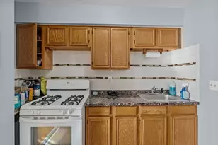 26 Brow St, Fall River, MA 02721 - Photo 6