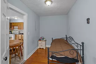 26 Brow St, Fall River, MA 02721 - Photo 8