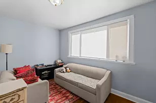 26 Brow St, Fall River, MA 02721 - Photo 2