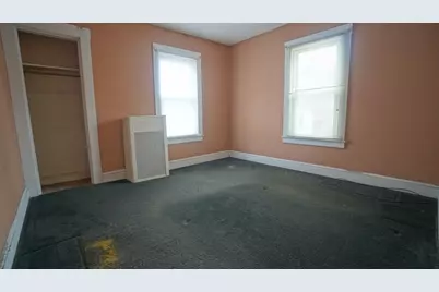 49 Upland St, Springfield, MA 01104 - Photo 12