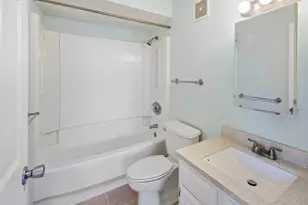 4975 Washington St, Boston, MA 02132 - Photo 10