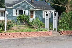 14 Doris Dr, Abington, MA 02351 - Photo 2