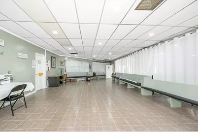 233 Daniels St, Fitchburg, MA 01420 - Photo 6