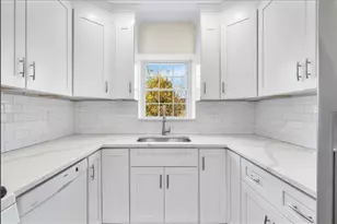 30 Lake Shore Ct, Boston, MA 02135 - Photo 6