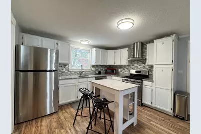 1515 Gorham St, Lowell, MA 01852 - Photo 4