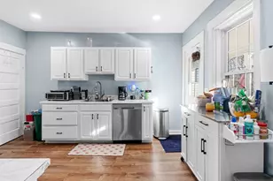 6 Crescent St, Northbridge, MA 01588 - Photo 2