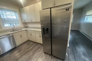 105 Elm St, Gardner, MA 01440 - Photo 6