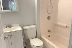 122 Berkshire St, Cambridge, MA 02141 - Photo 6